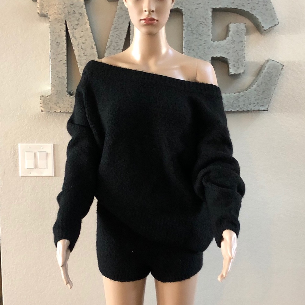 Victoria’s Secret Lounge wear top